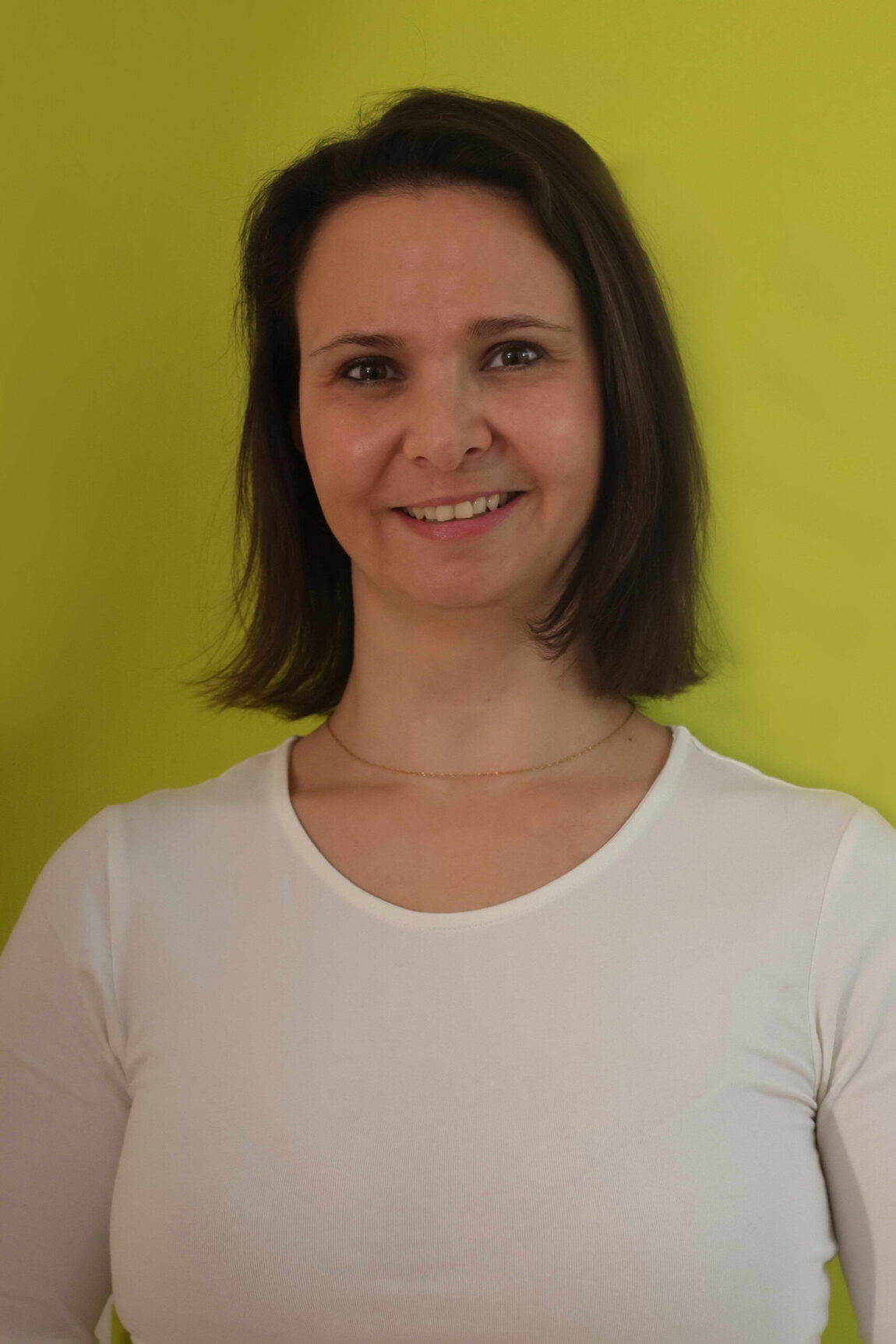 Noemi-Profil-Bild-scaled.jpg